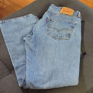 Levi's Women's Light Blue Straight Jeans